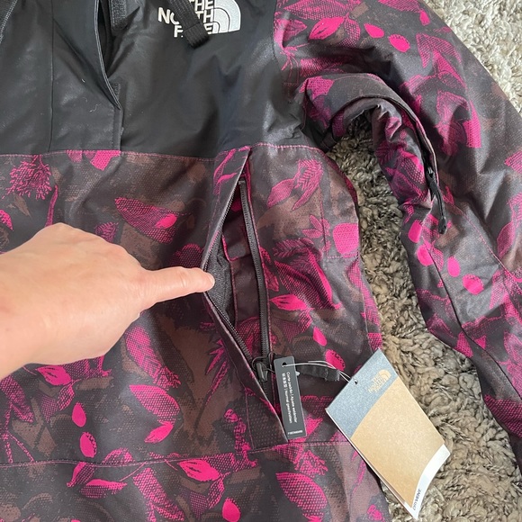 The North Face jacket size XS - Picture 3 of 11